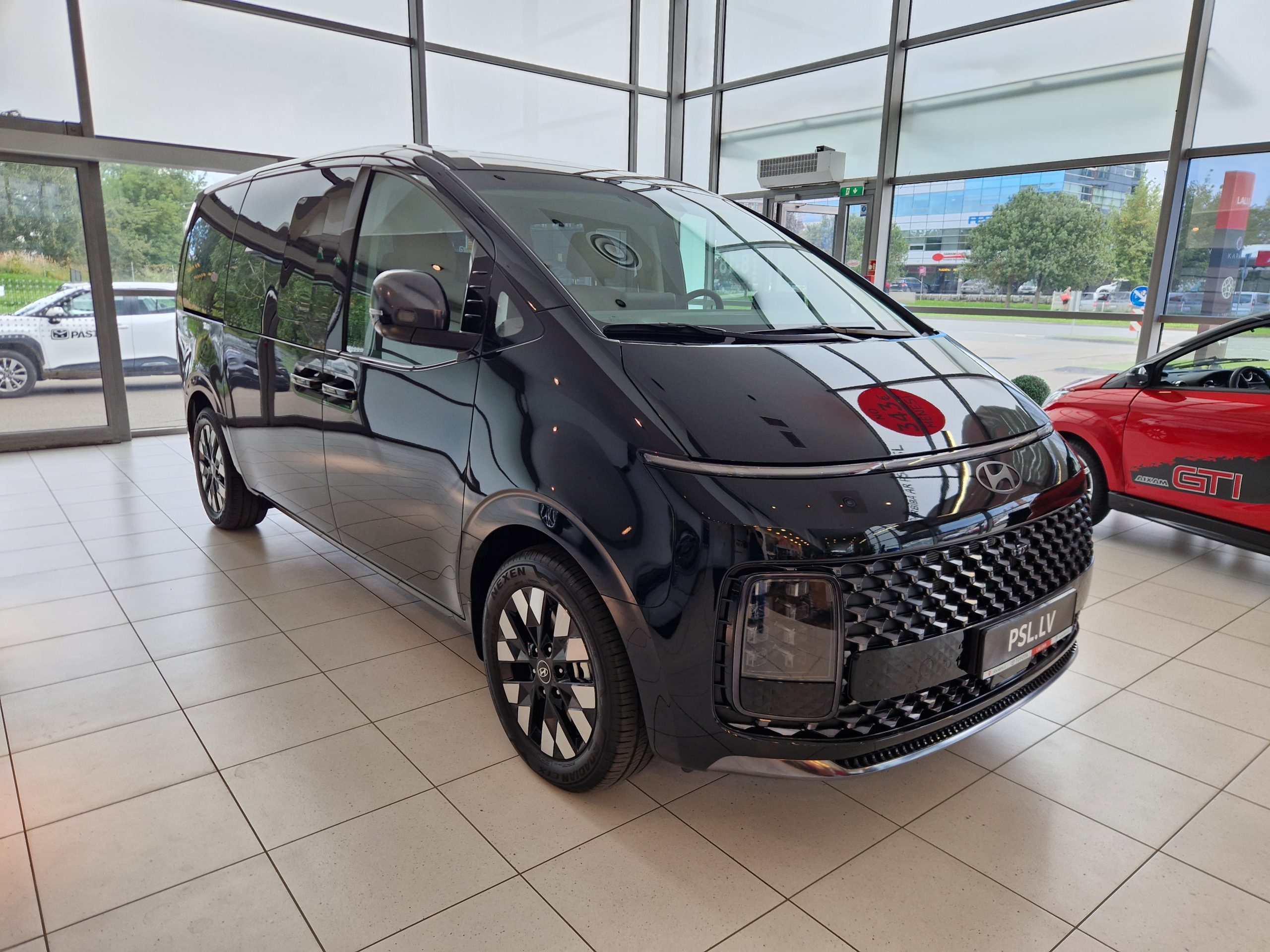 Read more about the article Hyundai Staria