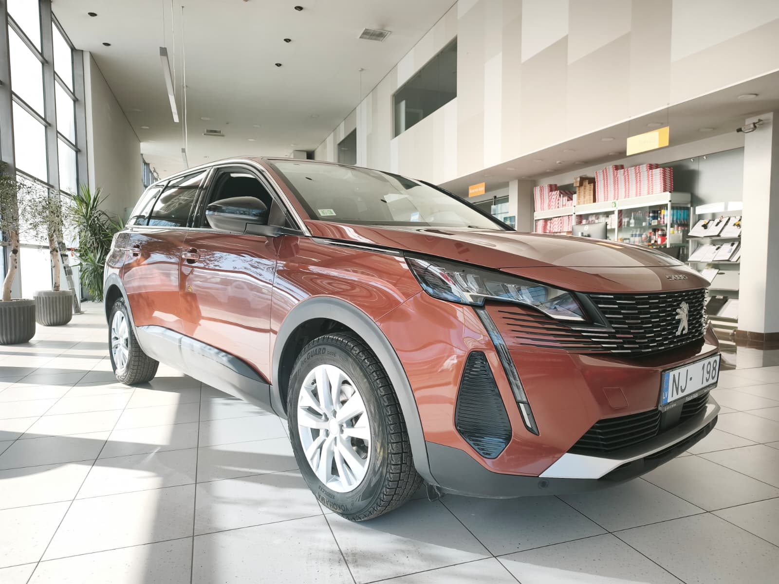 Read more about the article Peugeot 5008