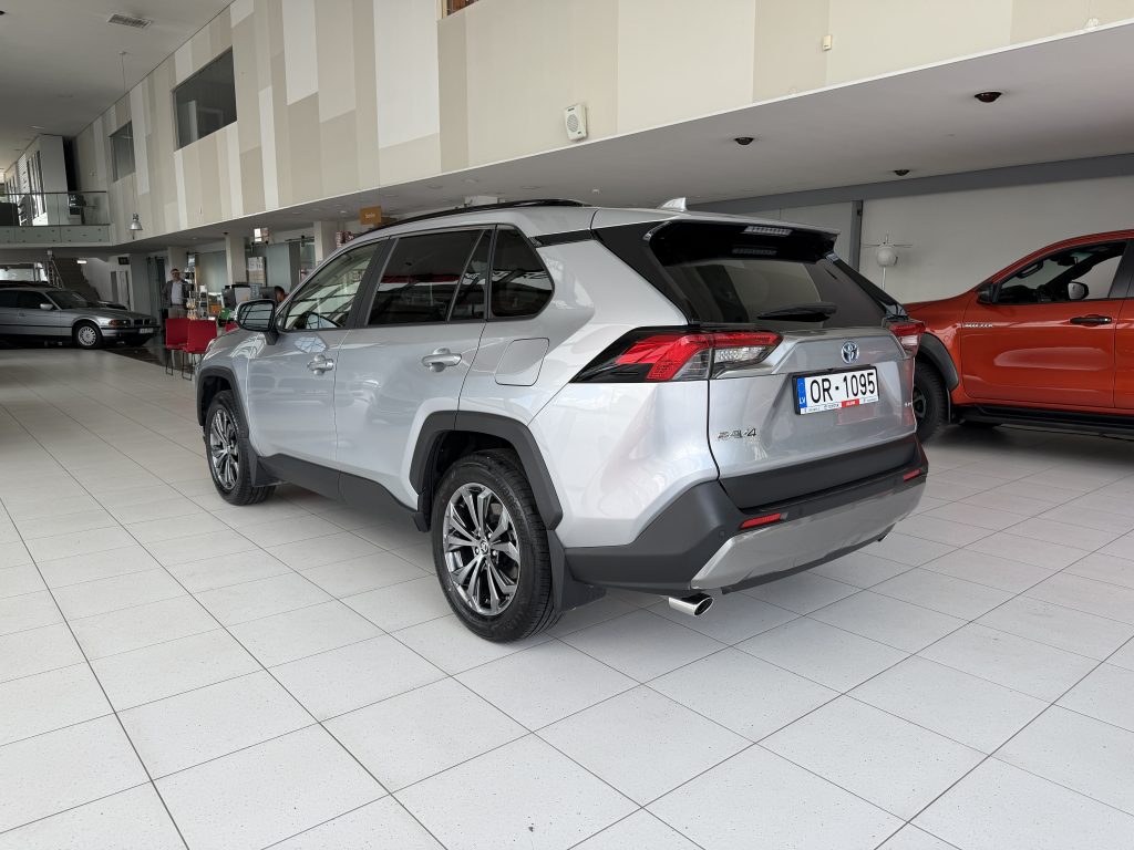 Toyota RAV4 Luxury Limited