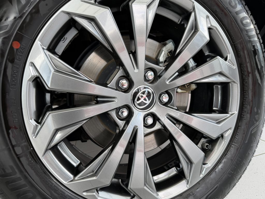 Toyota RAV4 Luxury Limited