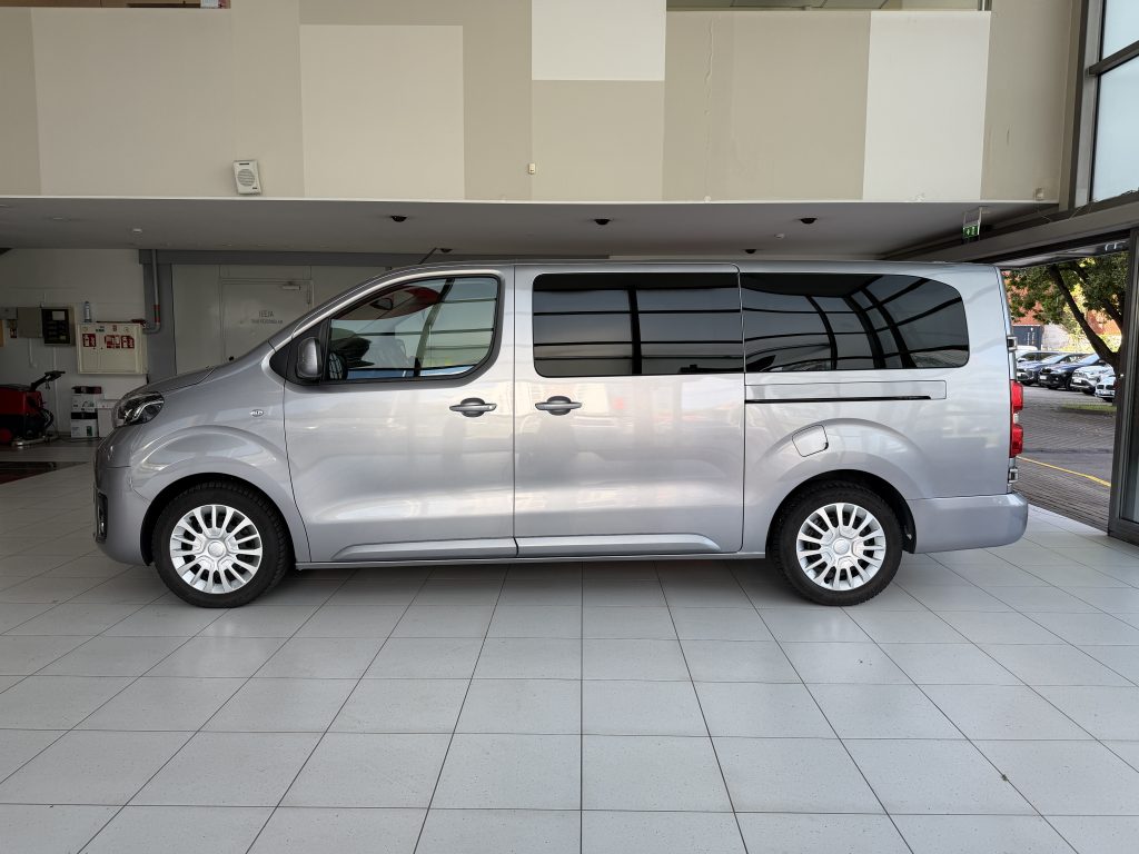 Toyota Proace Verso Shuttle