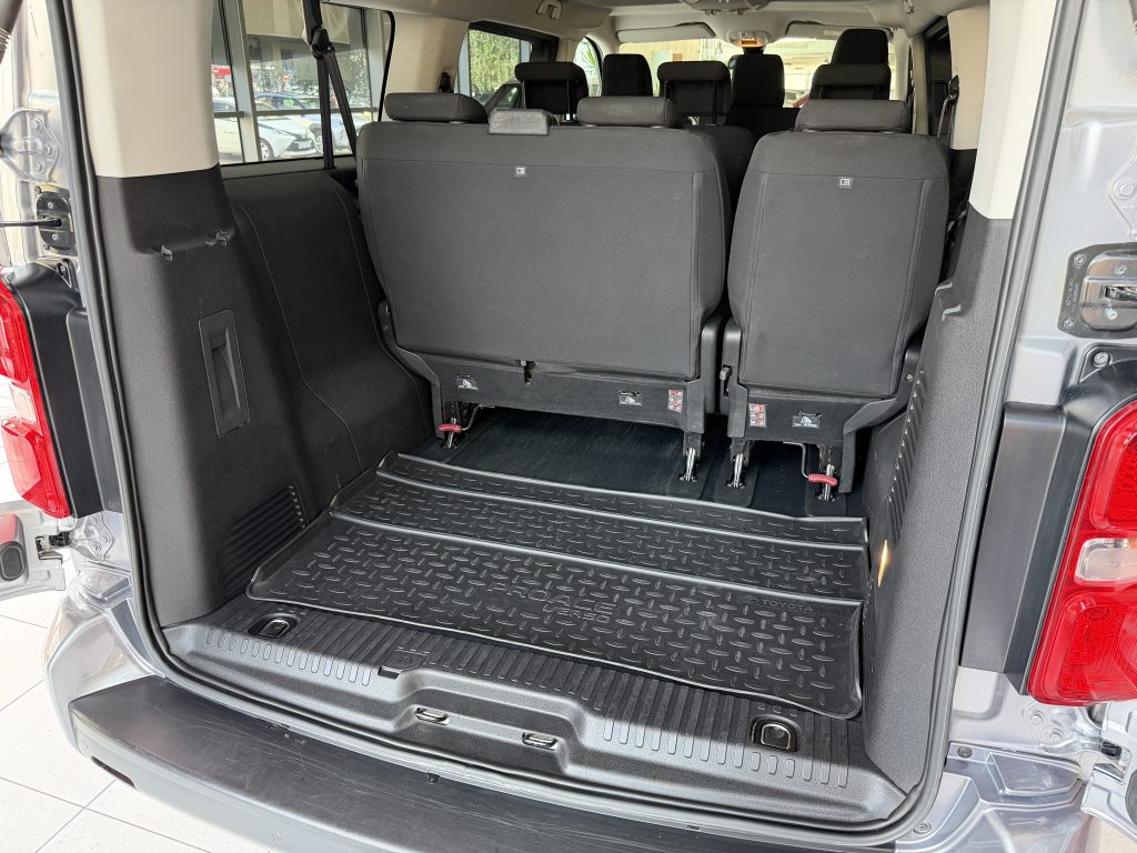 Toyota Proace Verso Shuttle