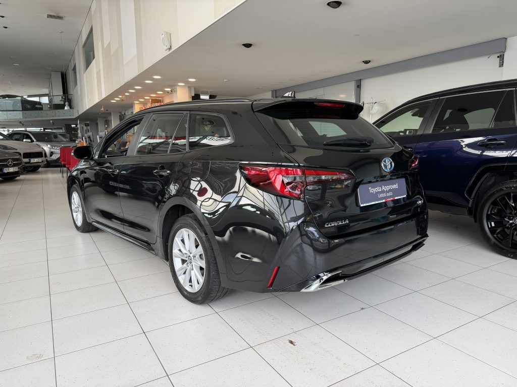 Toyota Corolla Touring Sports
