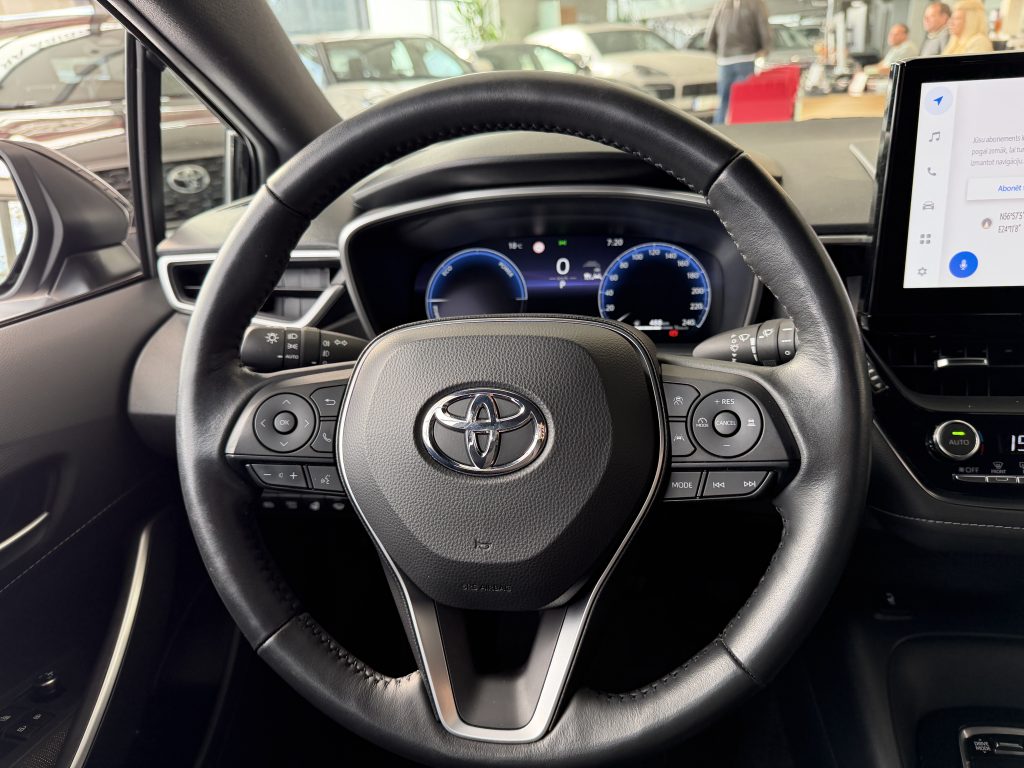 Toyota Corolla Touring Sports